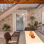 Apartmán Kameni Dvori *